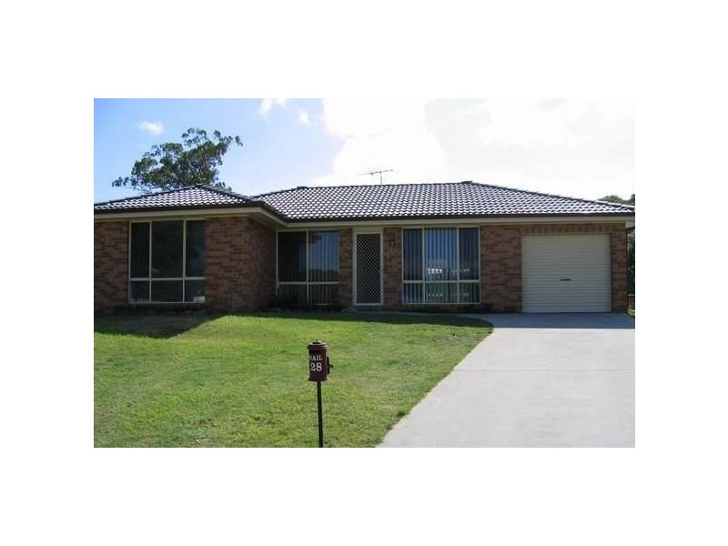 28 Nioka Place, Swansea NSW 2281