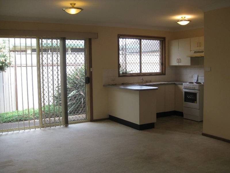 8/23 Wood Street, Swansea NSW 2281