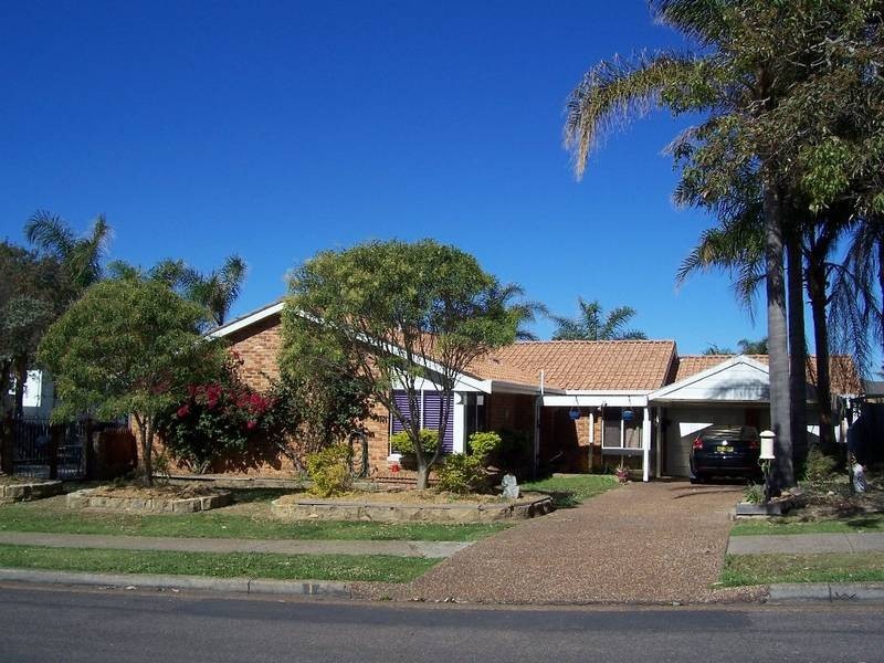 1 Cinnabar Close, Caves Beach NSW 2281
