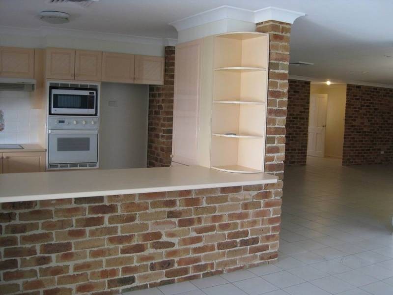 1 Cinnabar Close, Caves Beach NSW 2281