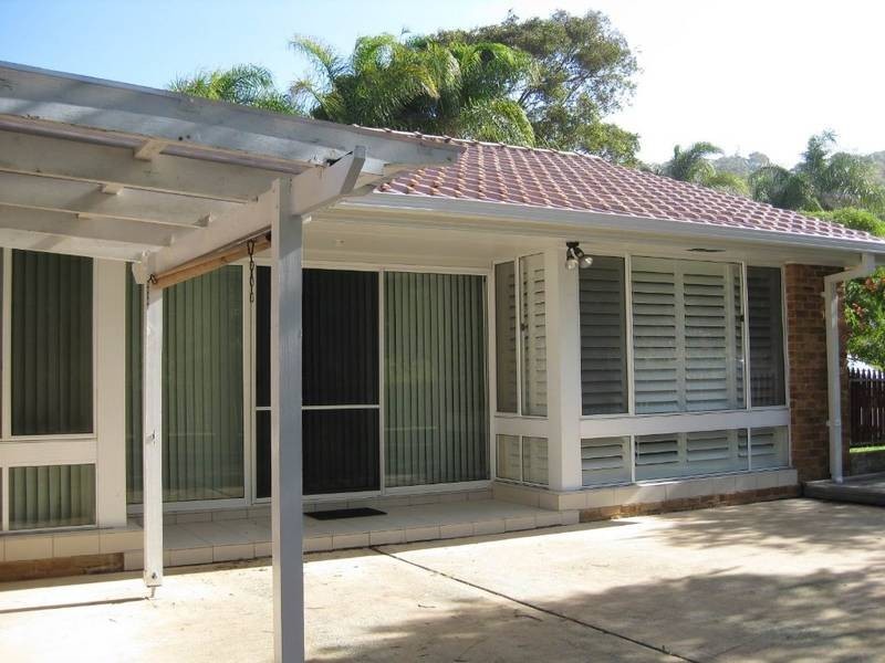 1 Cinnabar Close, Caves Beach NSW 2281