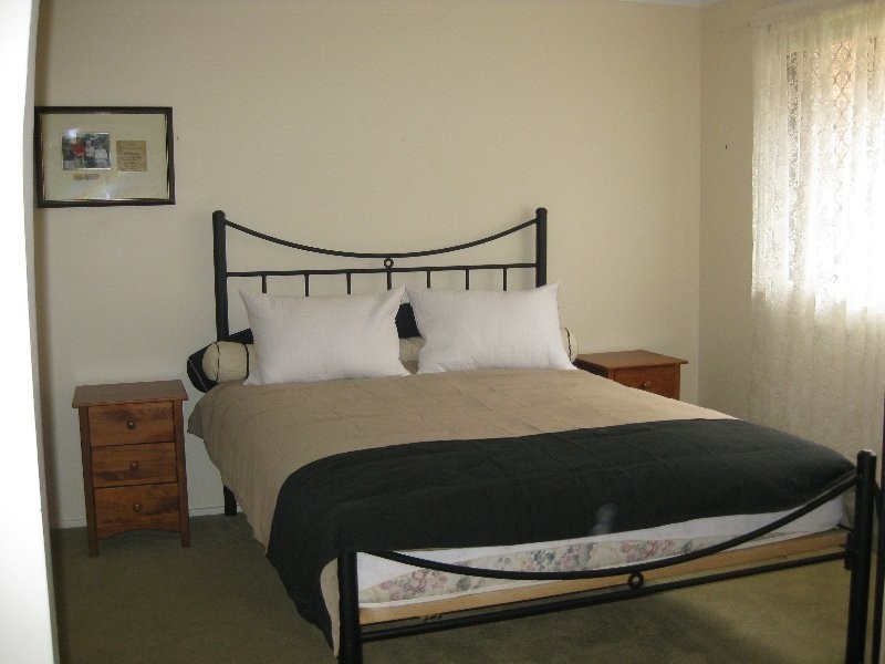 126 Caves Beach Road, Caves Beach NSW 2281