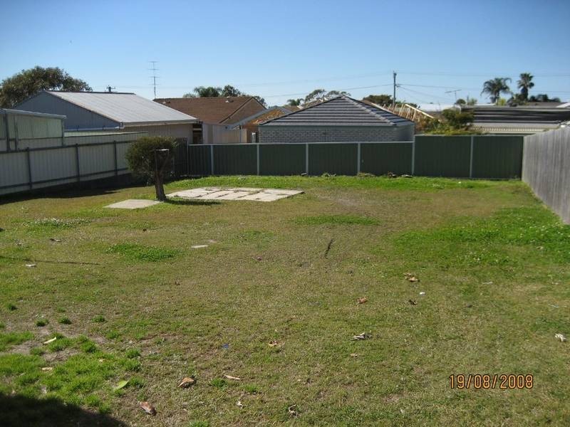 39 Macquarie Grove, Caves Beach NSW 2281