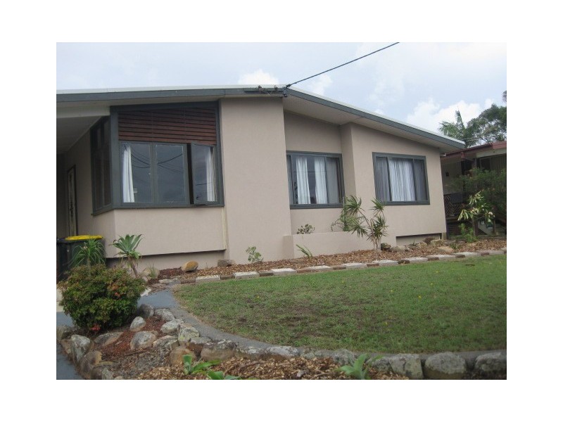 35 Alexander, Caves Beach NSW 2281