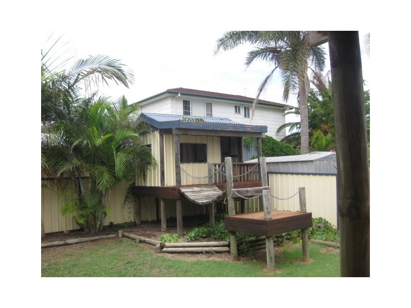 35 Alexander, Caves Beach NSW 2281