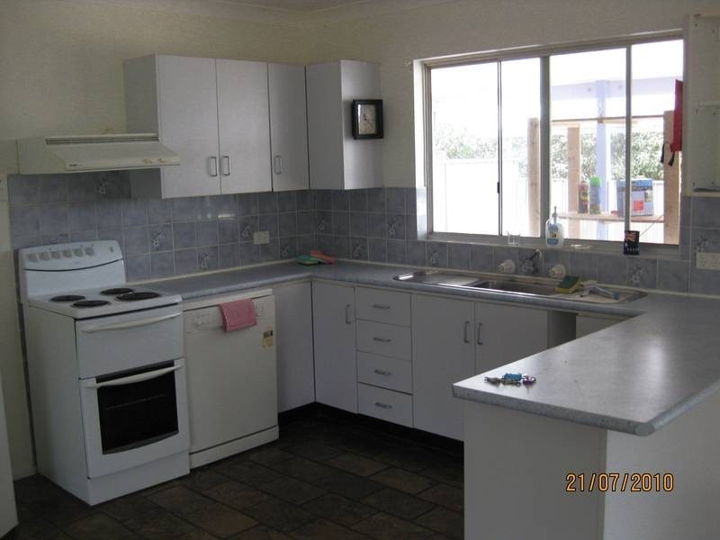 148 Macquarie Grove, Caves Beach NSW 2281