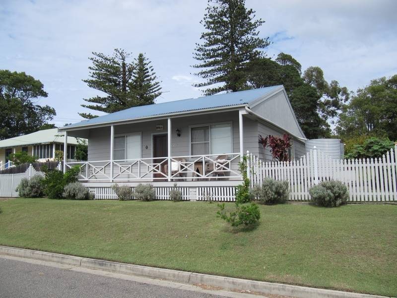 24 Flowers Drive, Catherine Hill Bay NSW 2281