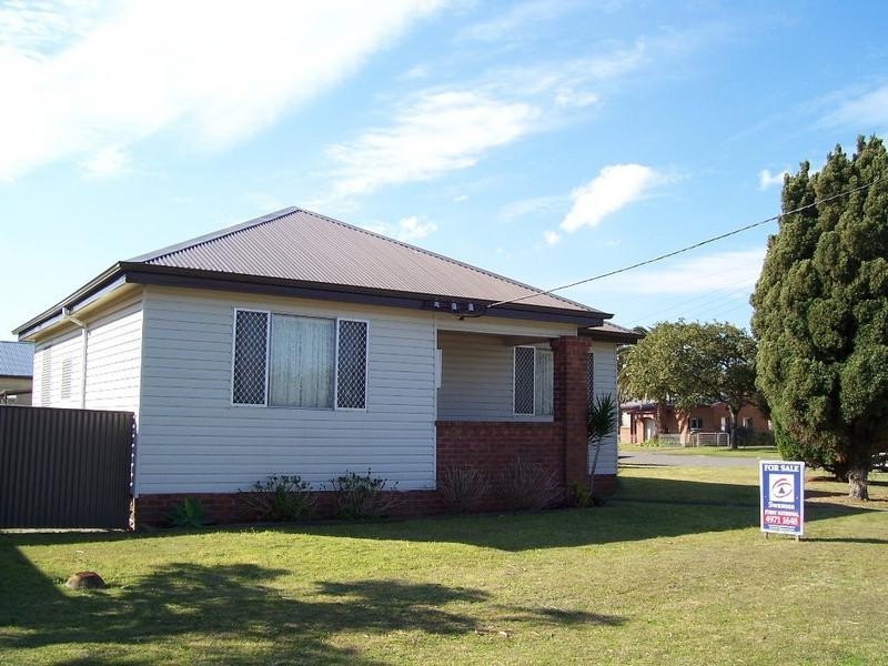 Blacksmiths NSW 2281