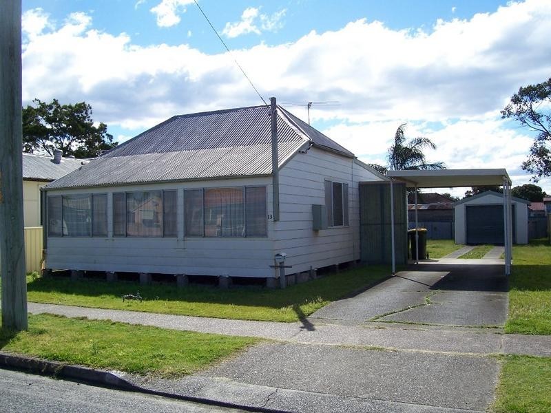 13 Lake Road, Swansea NSW 2281