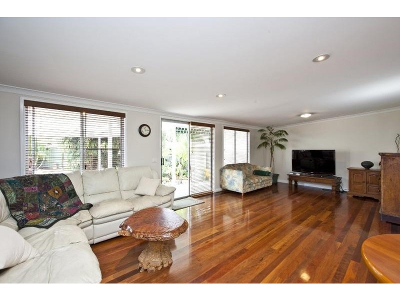 Blacksmiths NSW 2281