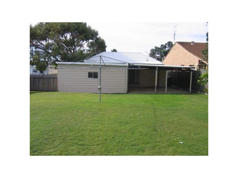 98 Caves Beach ROAD, Caves Beach NSW 2281