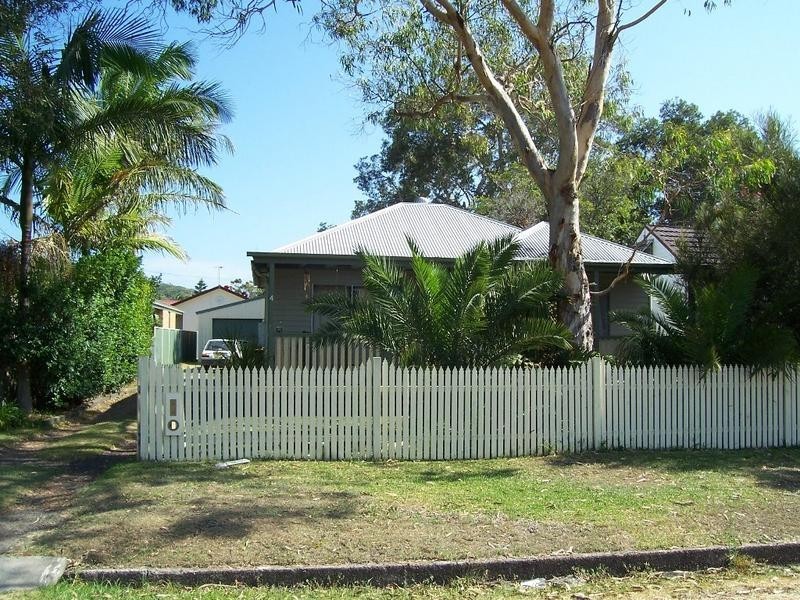 4 Bay Street, Swansea NSW 2281
