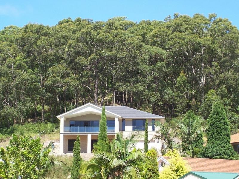 29a Silky Oak Drive, Caves Beach NSW 2281