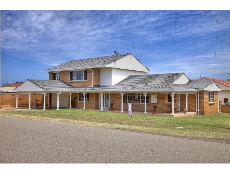 2 Amaroo Street, Blacksmiths NSW 2281