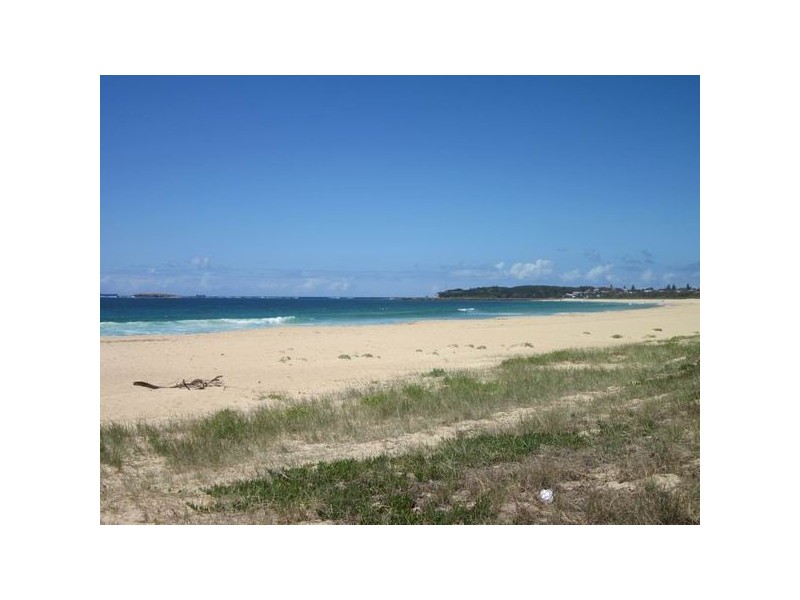 2 Amaroo Street, Blacksmiths NSW 2281