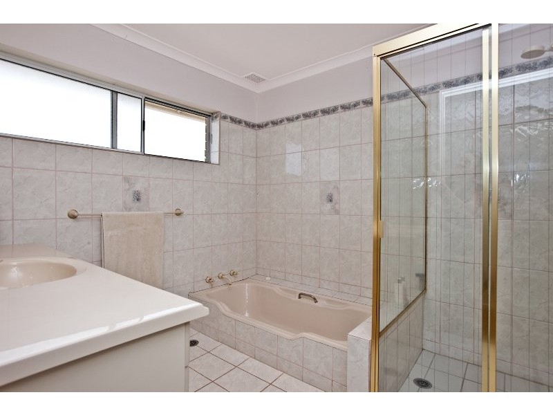 2 Amaroo Street, Blacksmiths NSW 2281