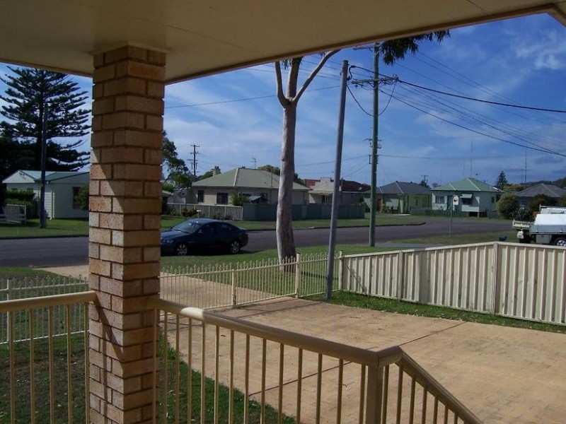 75 Pelican Street, Swansea NSW 2281