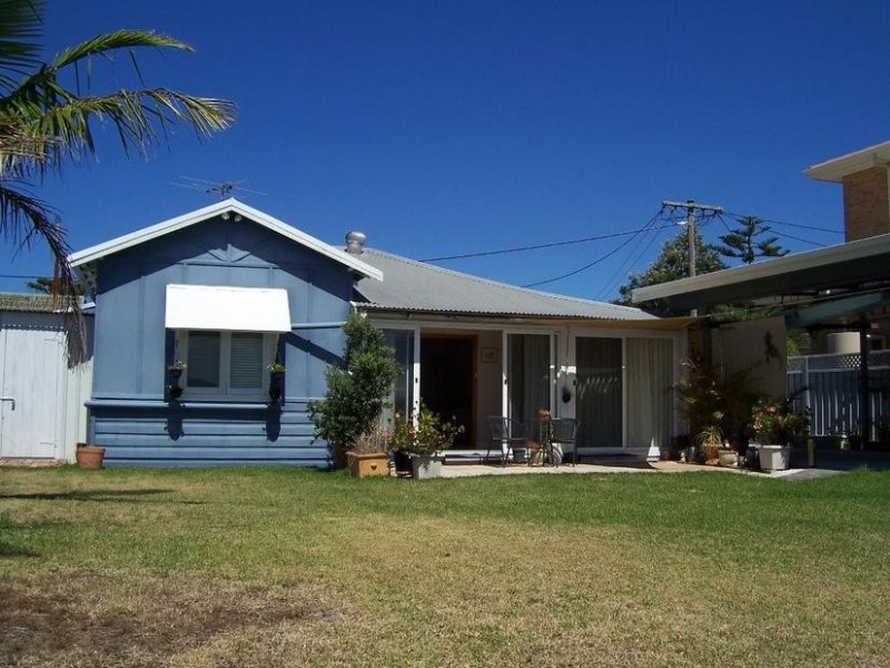 8 Alexander Place, Swansea NSW 2281