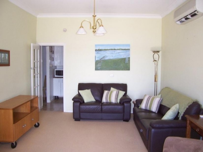 8 Alexander Place, Swansea NSW 2281