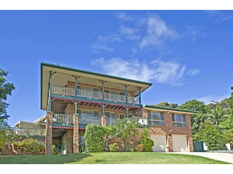 21 Emerald Close, Caves Beach NSW 2281