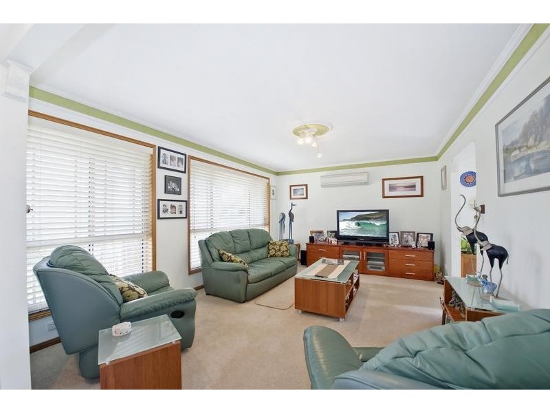 21 Emerald Close, Caves Beach NSW 2281
