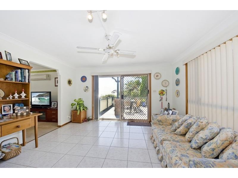 21 Emerald Close, Caves Beach NSW 2281