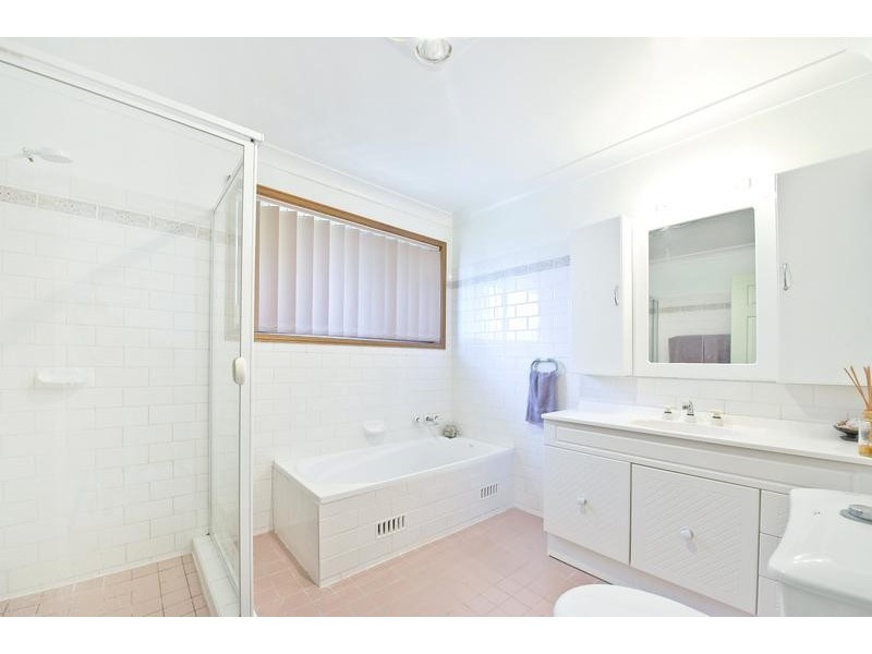 21 Emerald Close, Caves Beach NSW 2281