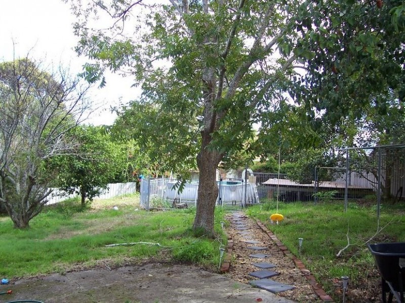 16 Central Ave, Nords Wharf NSW 2281