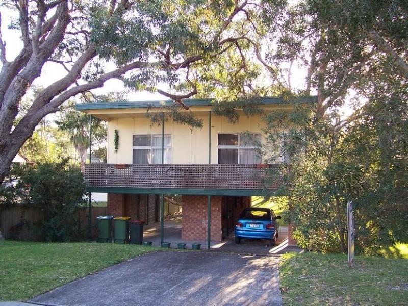 16 Lauren Avenue, Lake Munmorah NSW 2259