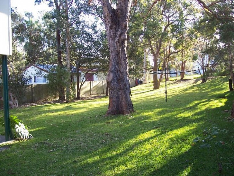 16 Lauren Avenue, Lake Munmorah NSW 2259