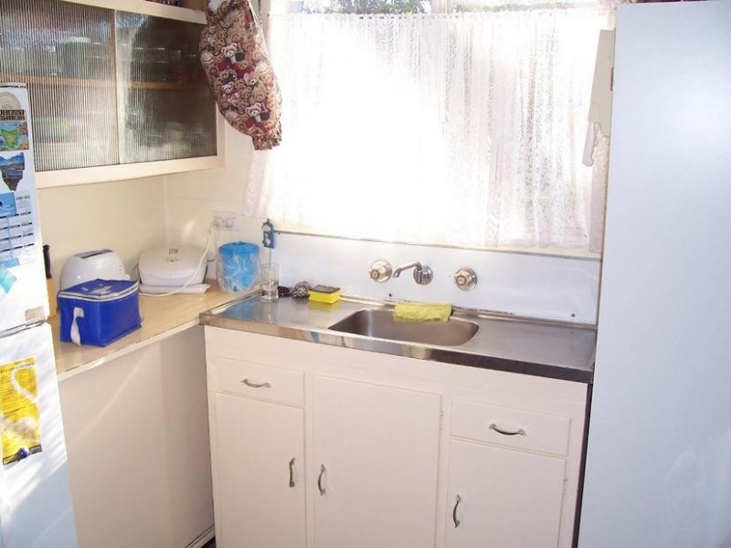 16 Lauren Avenue, Lake Munmorah NSW 2259