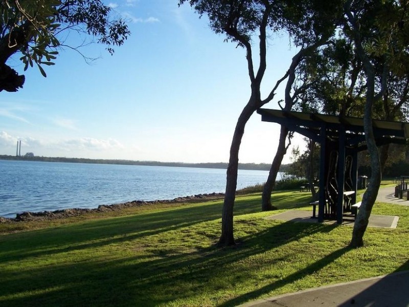 16 Lauren Avenue, Lake Munmorah NSW 2259