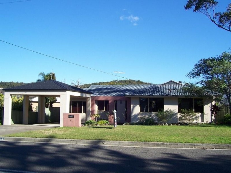 193 Macquarie Grove, Caves Beach NSW 2281