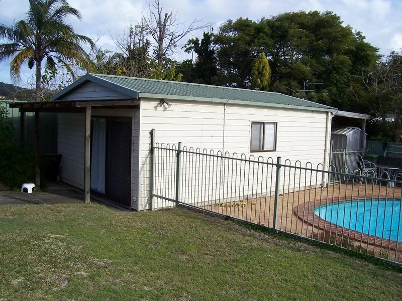 193 Macquarie Grove, Caves Beach NSW 2281