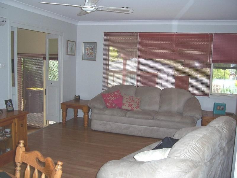 193 Macquarie Grove, Caves Beach NSW 2281