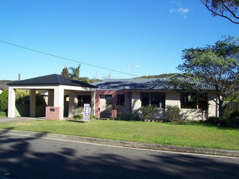 193 Macquarie Grove, Caves Beach NSW 2281