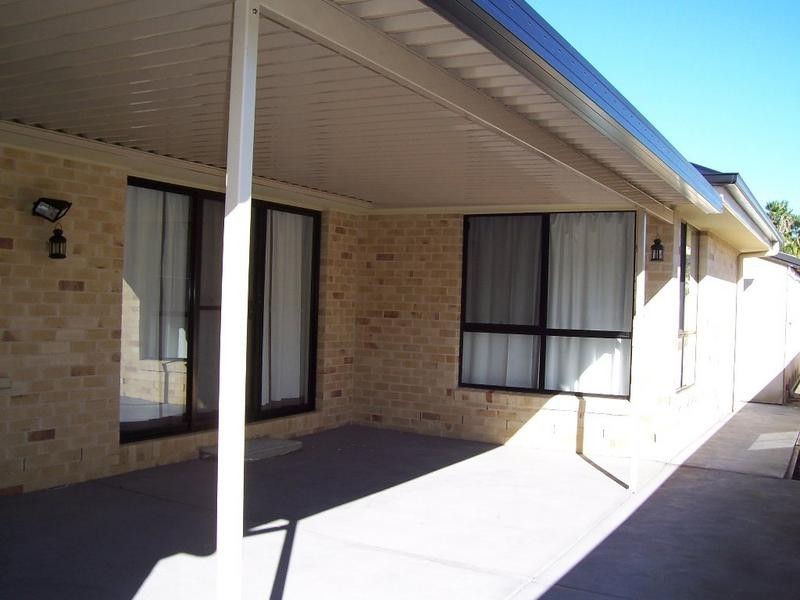 Pelican NSW 2281