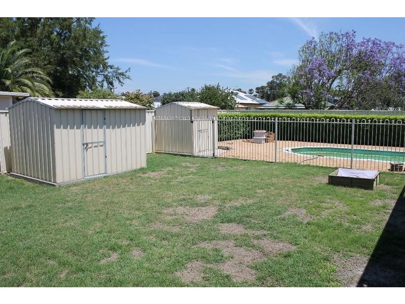 Pelican NSW 2281