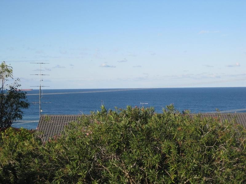 5 New, Caves Beach NSW 2281