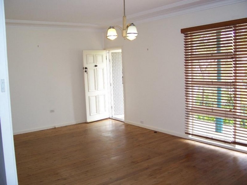 Blacksmiths NSW 2281