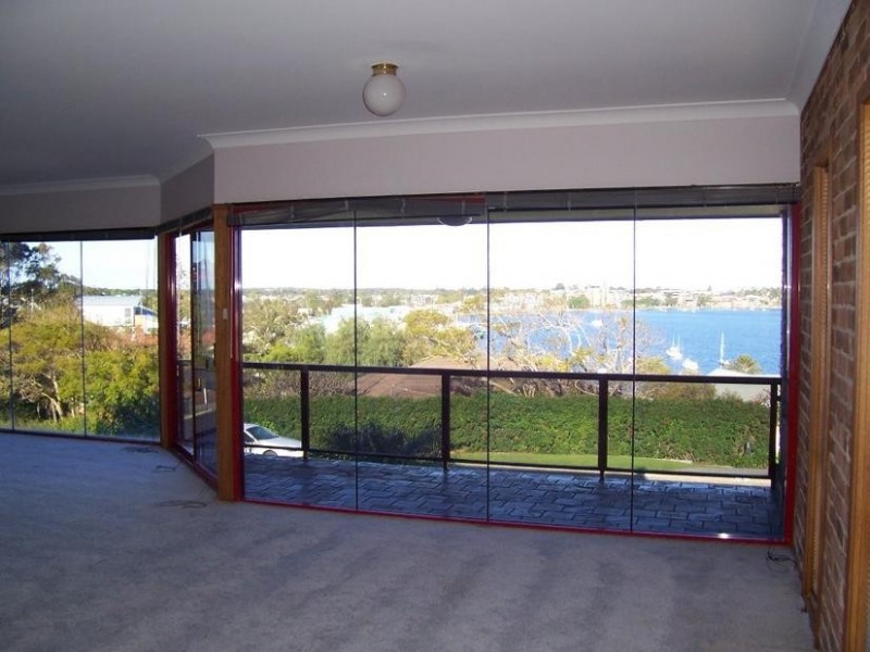 77 Ross Street, Belmont NSW 2280