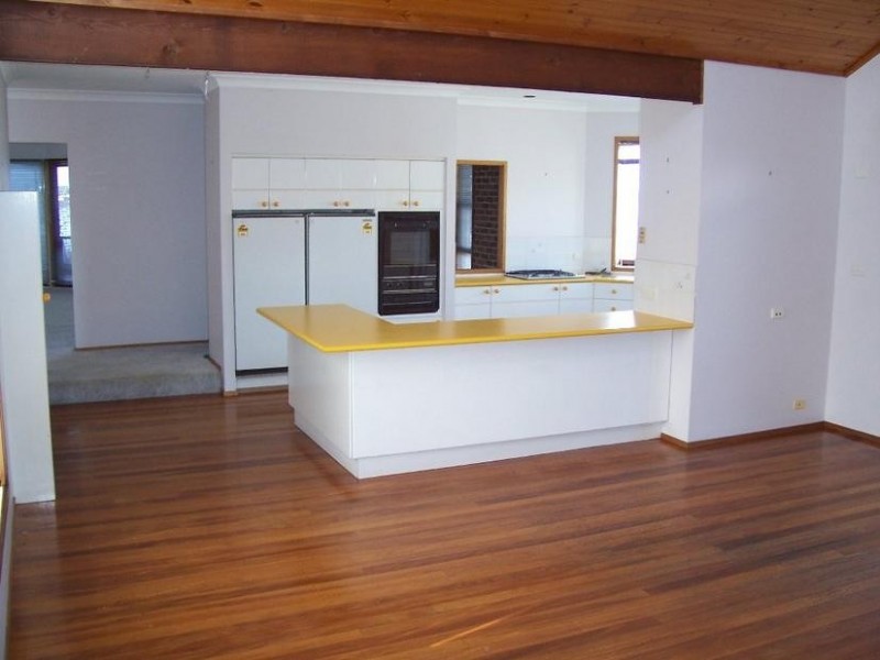 77 Ross Street, Belmont NSW 2280