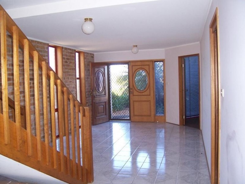 77 Ross Street, Belmont NSW 2280