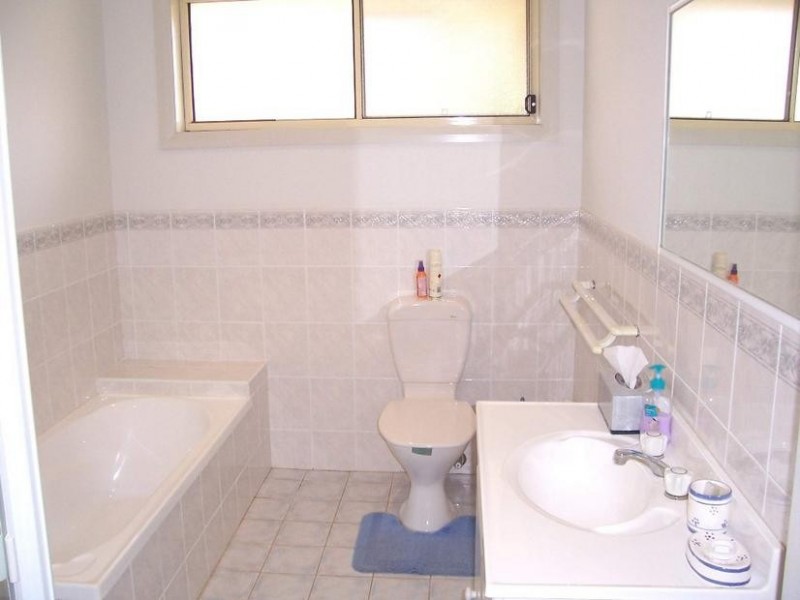 2/20 Charles Street, Swansea NSW 2281