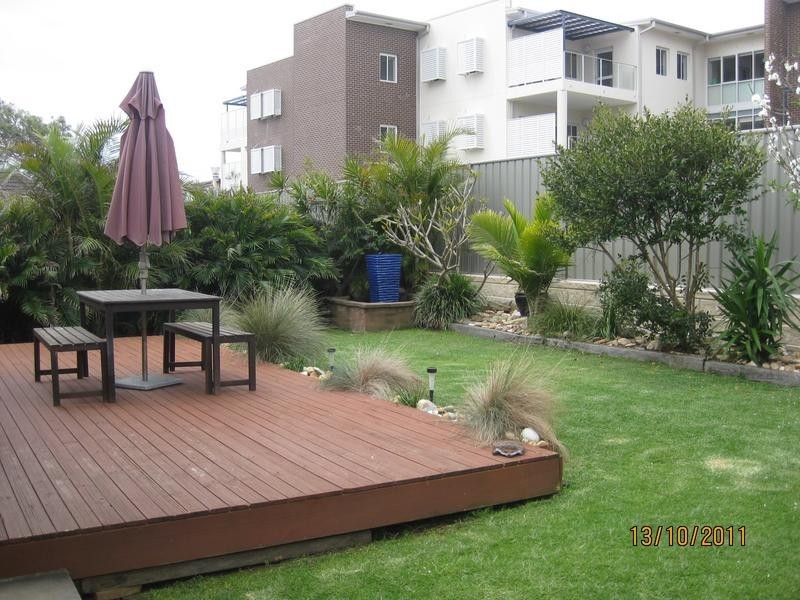 15 Macquarie Grove, Caves Beach NSW 2281