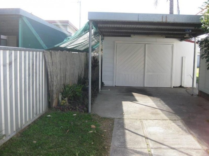 17 Kahibah Street, Swansea NSW 2281