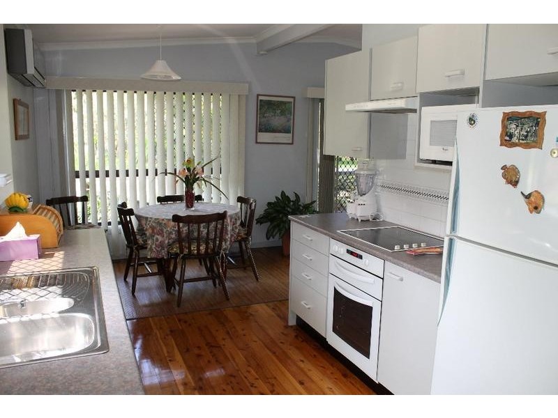 18 Awabakal Street, Blacksmiths NSW 2281