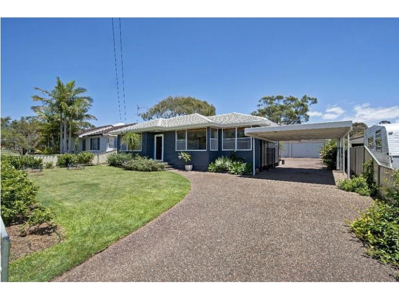 147 Macquarie Grove, Caves Beach NSW 2281