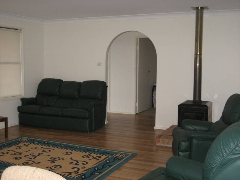 10 Scenic DRIVE, Caves Beach NSW 2281