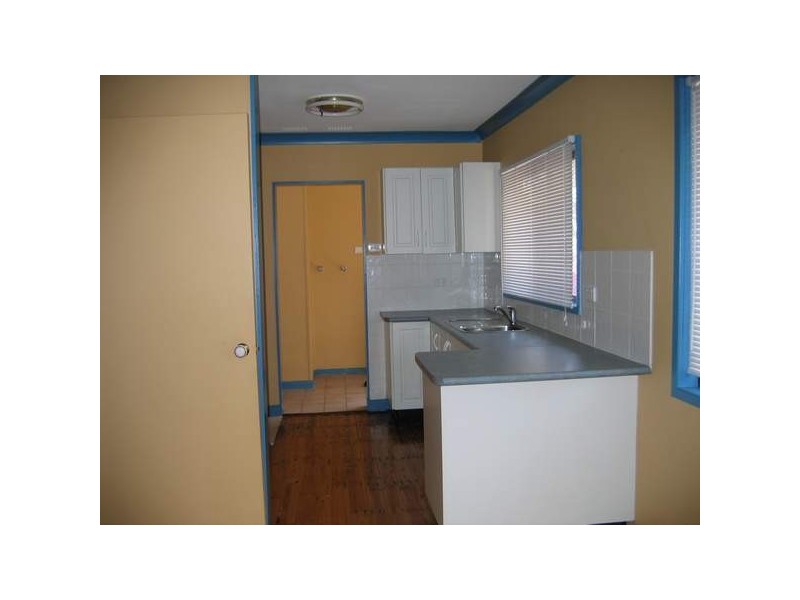 3 Alexander STREET, Caves Beach NSW 2281